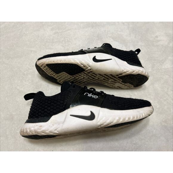 Nike Shoes Women’s Size 9 Black CK2576 001 Running Athletic Gym Training Track - Picture 6 of 8